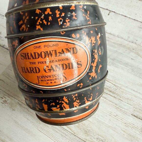 Vintage Johnston’s Shadowland Hard Candies Tin - Picture 8 of 12